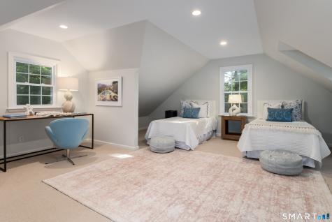 24 Arrowhead Way Darien CT 06820