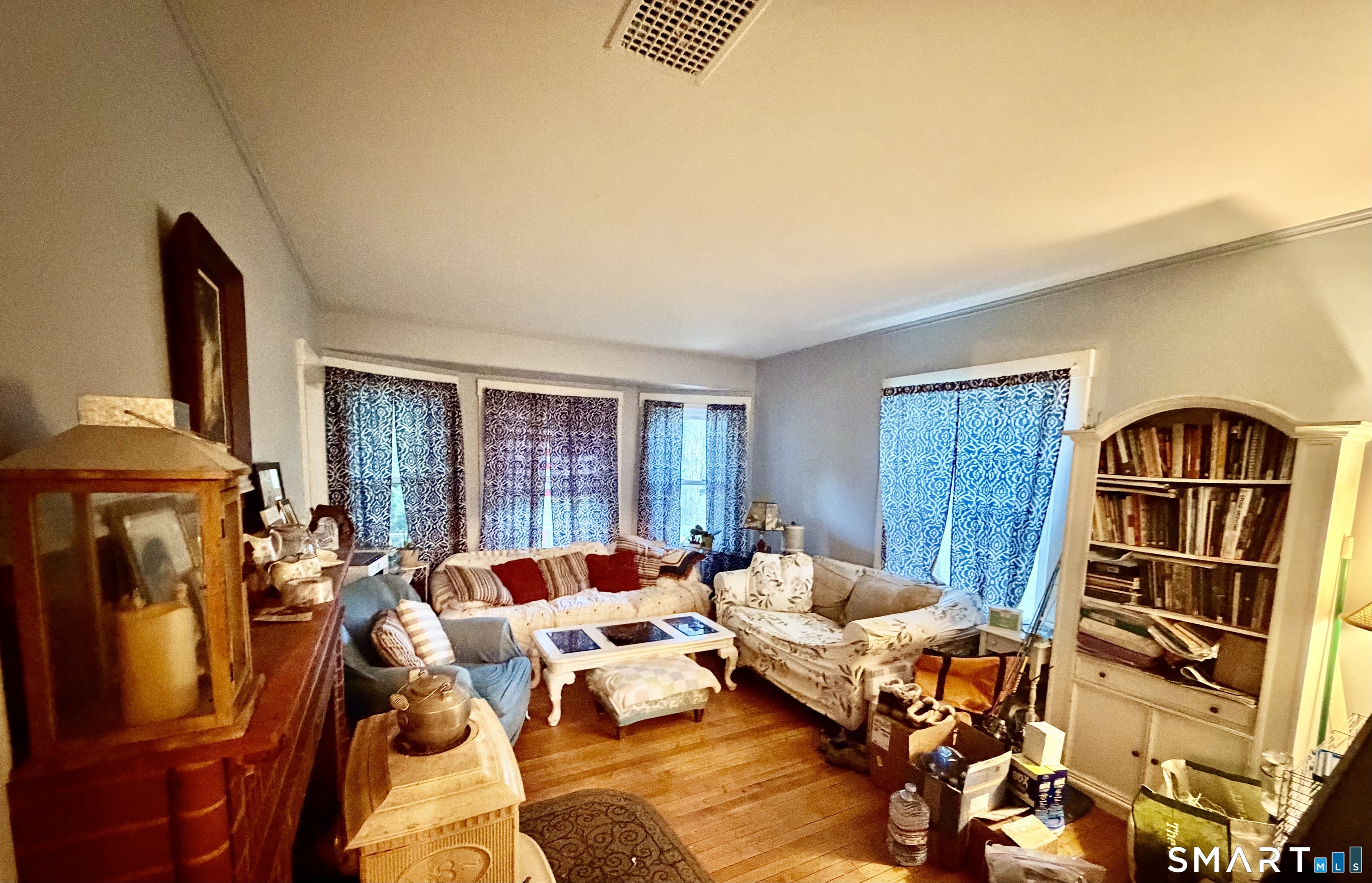 593 Pomfret Street Putnam CT 06260