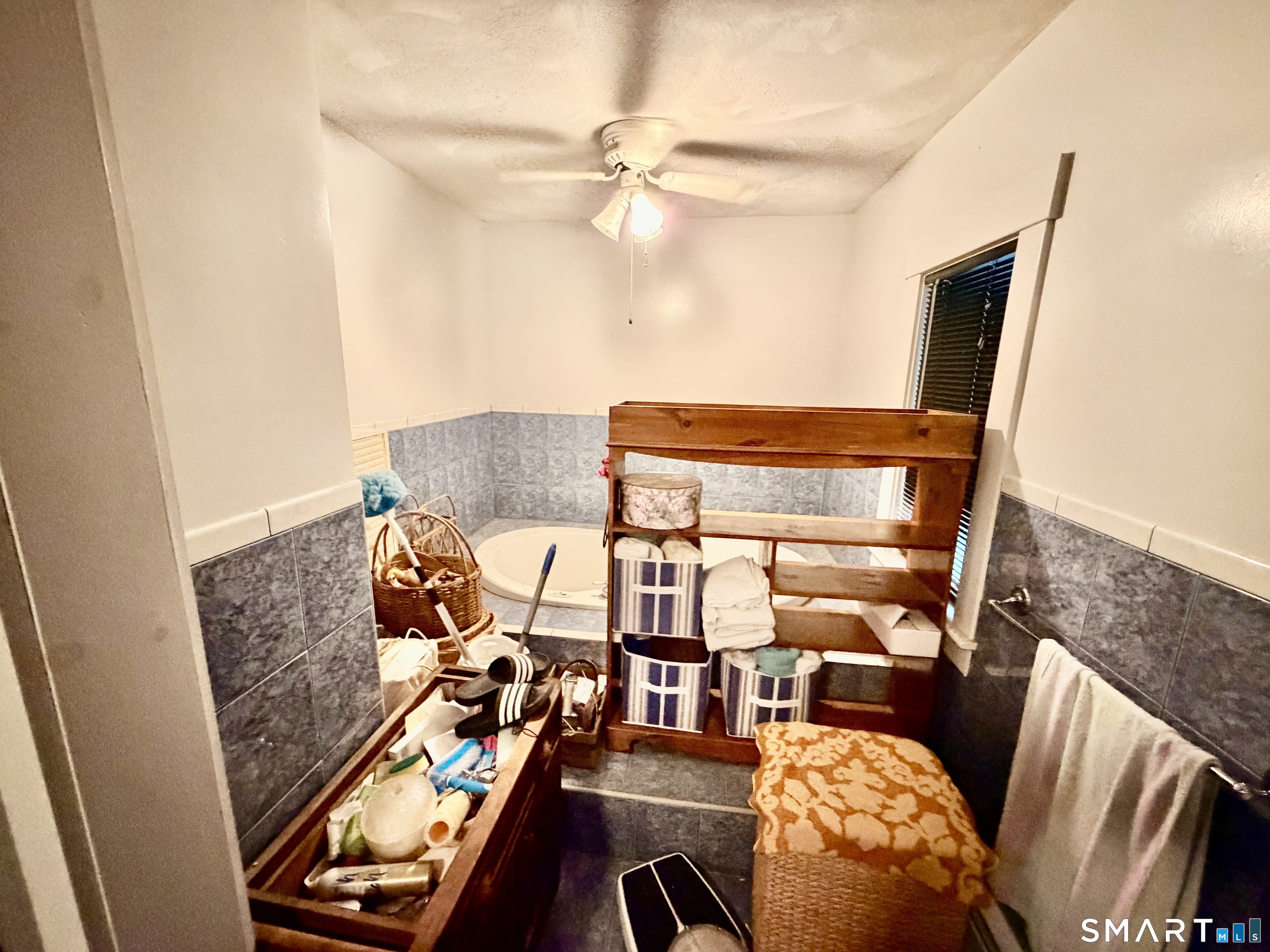593 Pomfret Street Putnam CT 06260