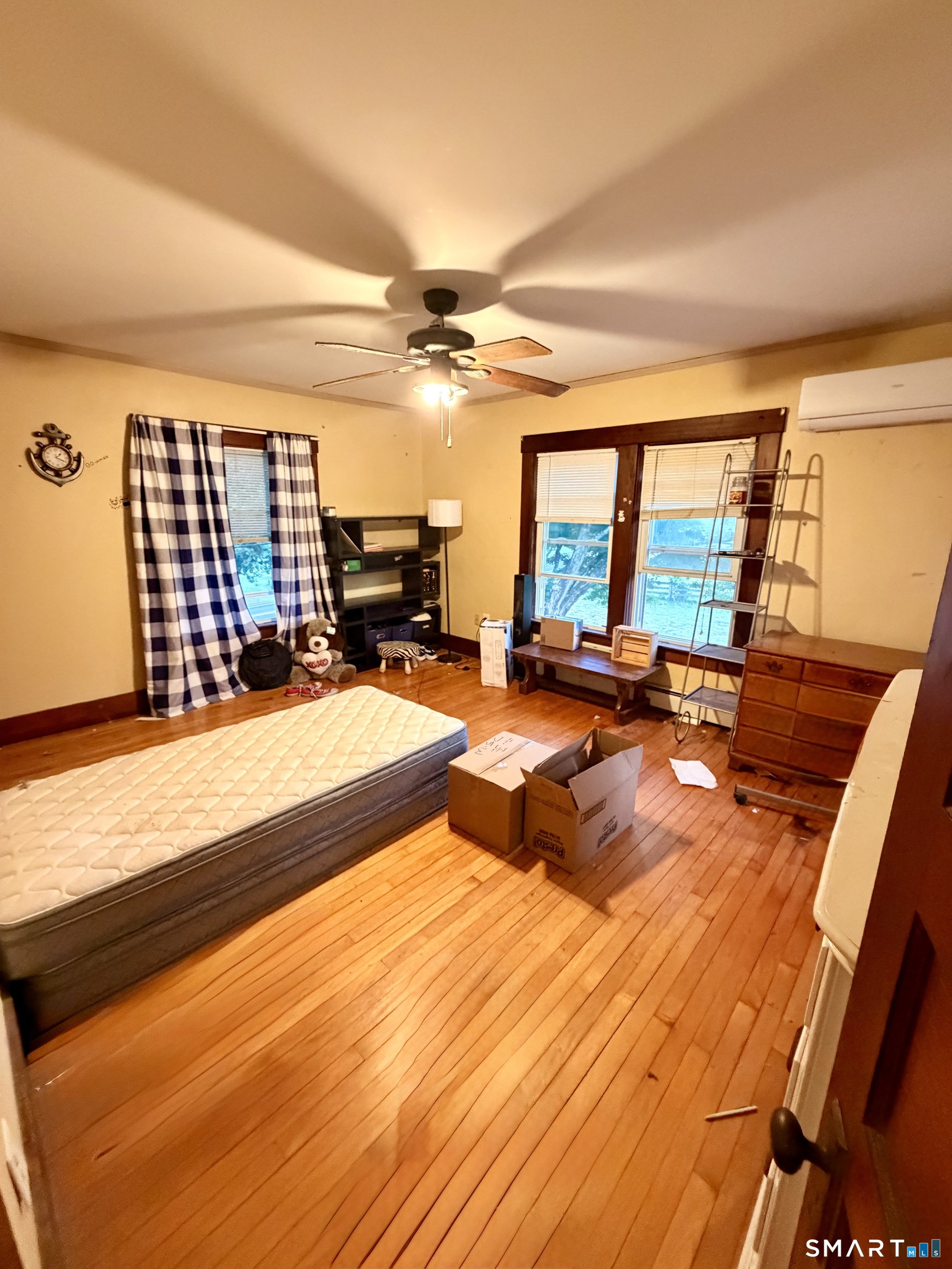 593 Pomfret Street Putnam CT 06260