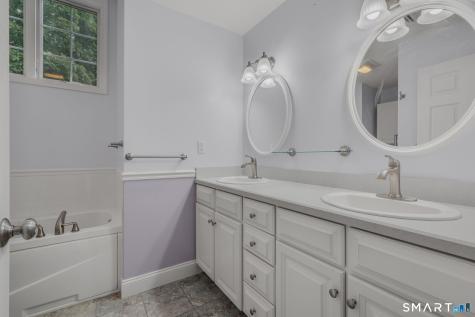 203 Doyle Road Montville CT 06370