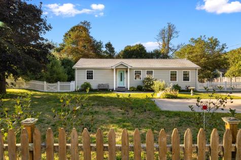 126 Boston Post Road Old Lyme CT 06371