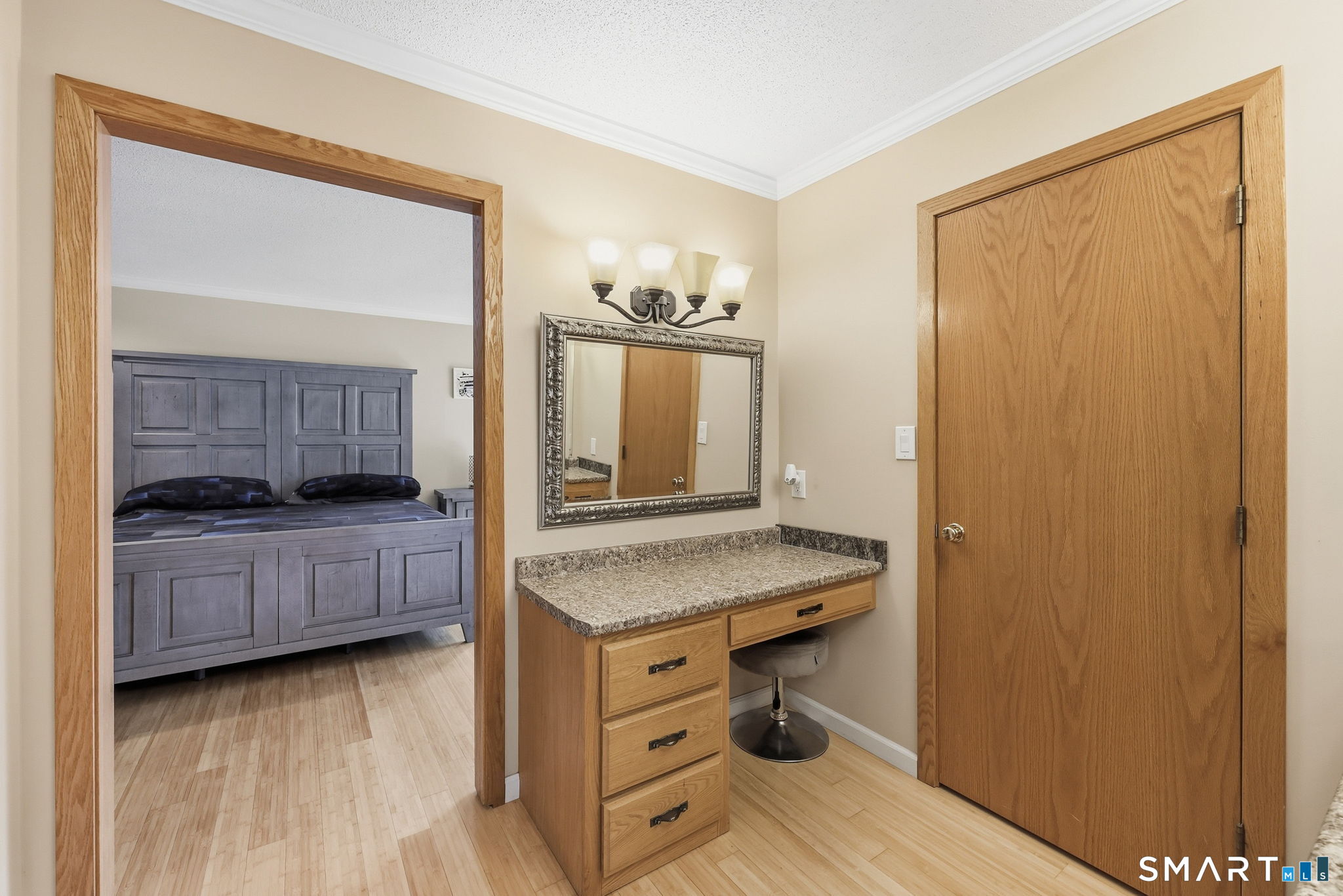 20 Knob Hill Lane Bristol CT 06010