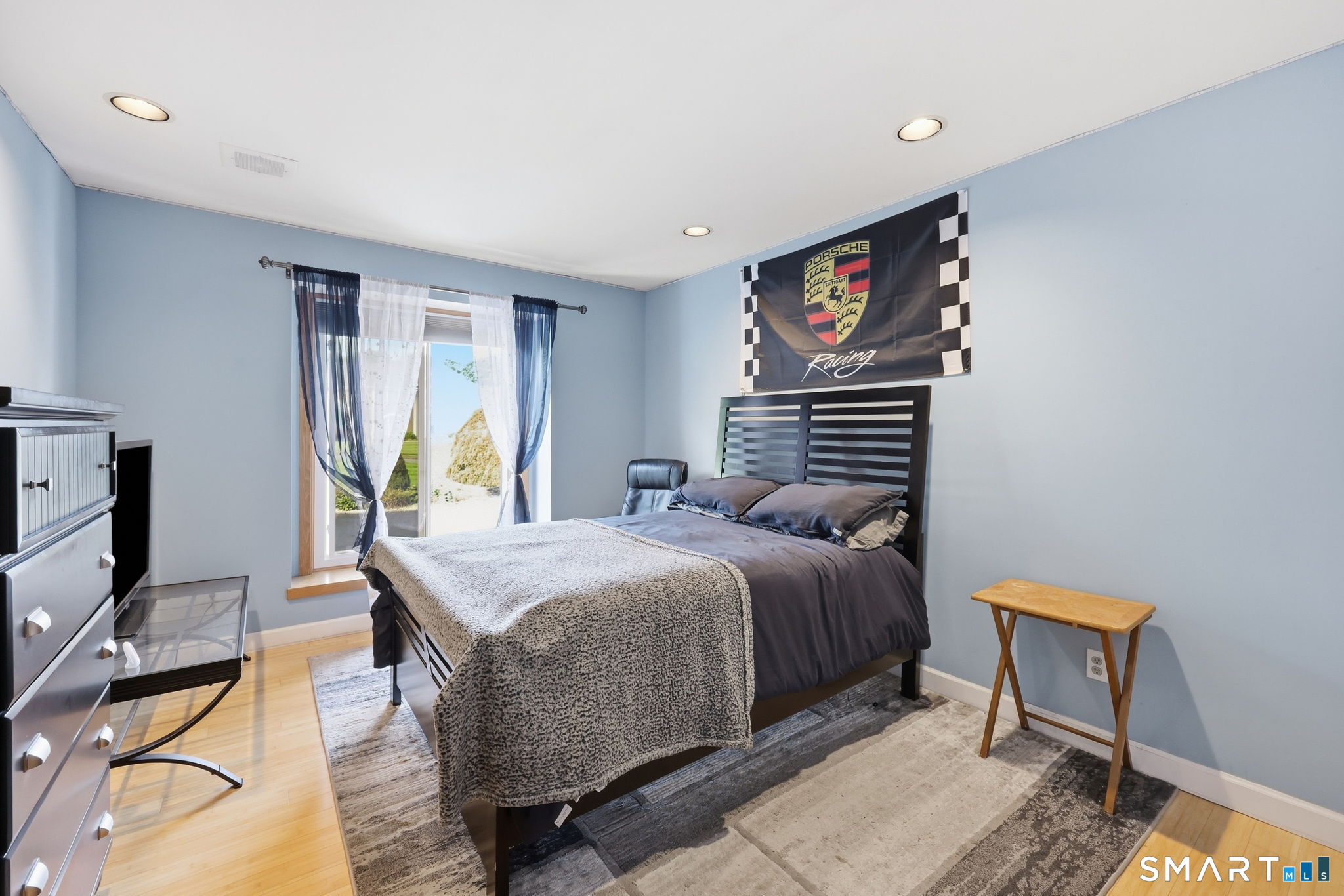 20 Knob Hill Lane Bristol CT 06010