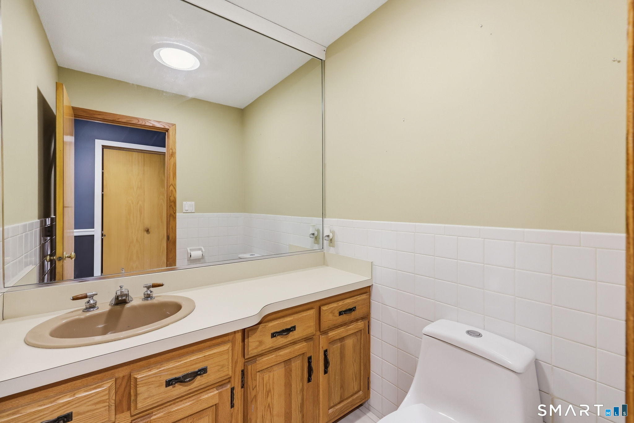 20 Knob Hill Lane Bristol CT 06010