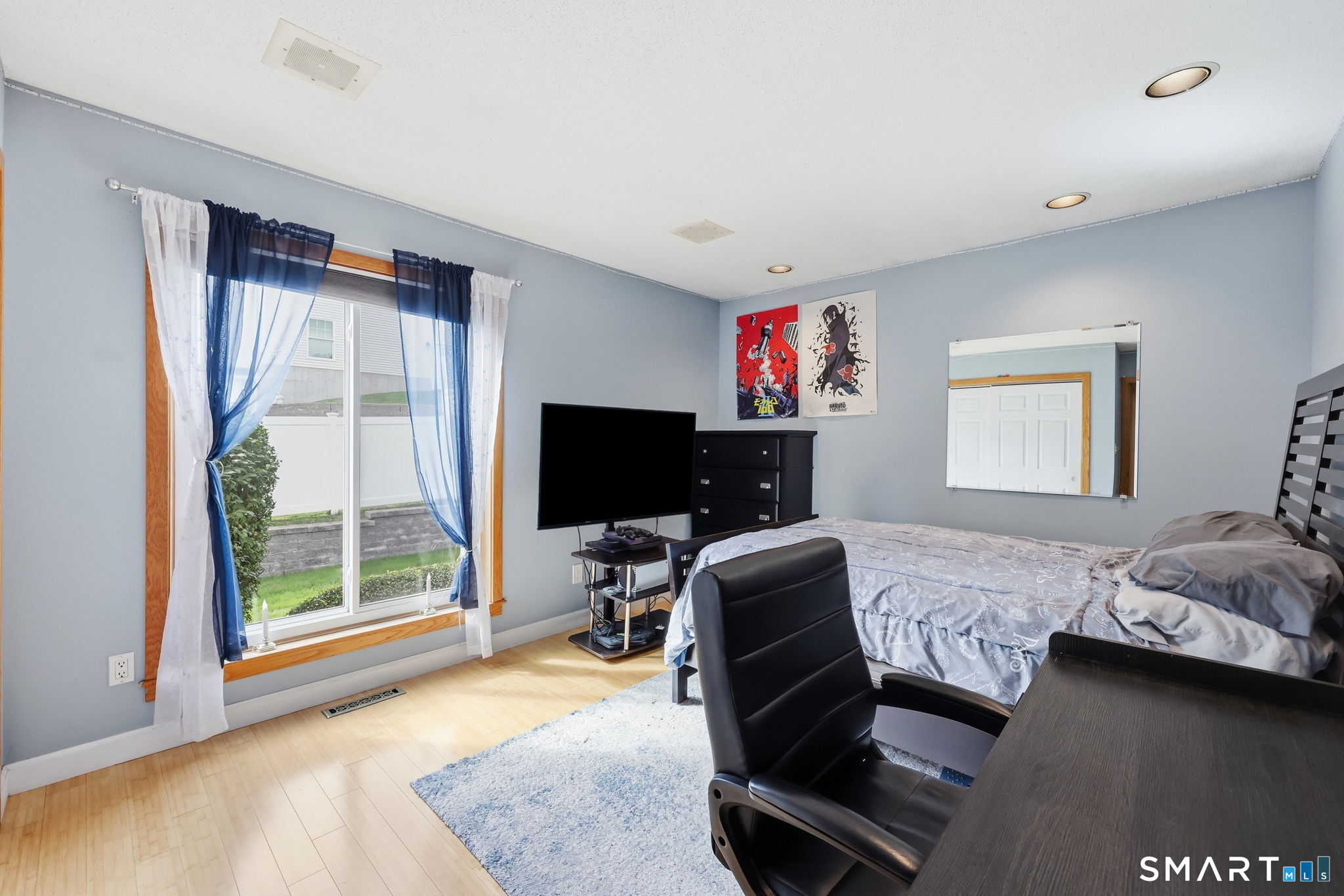 20 Knob Hill Lane Bristol CT 06010