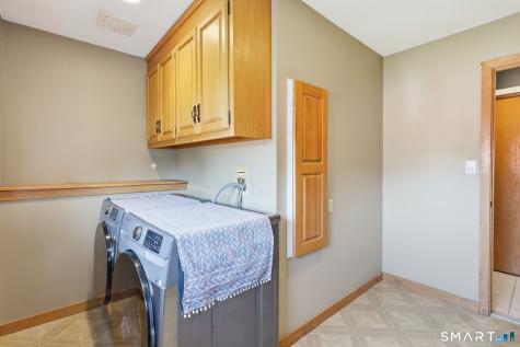 20 Knob Hill Lane Bristol CT 06010