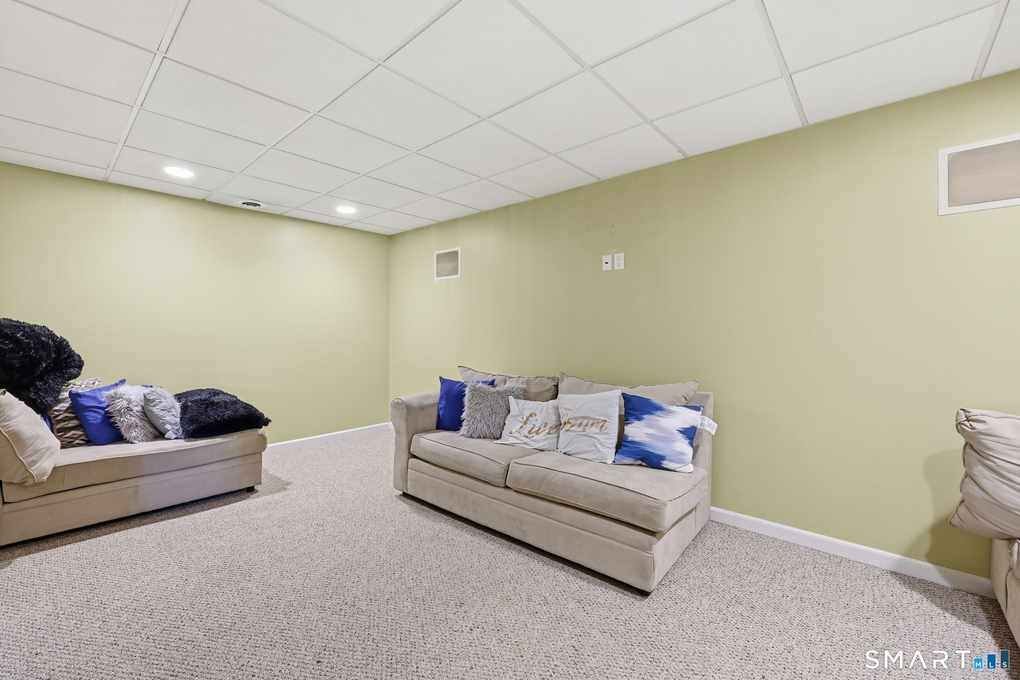 20 Knob Hill Lane Bristol CT 06010