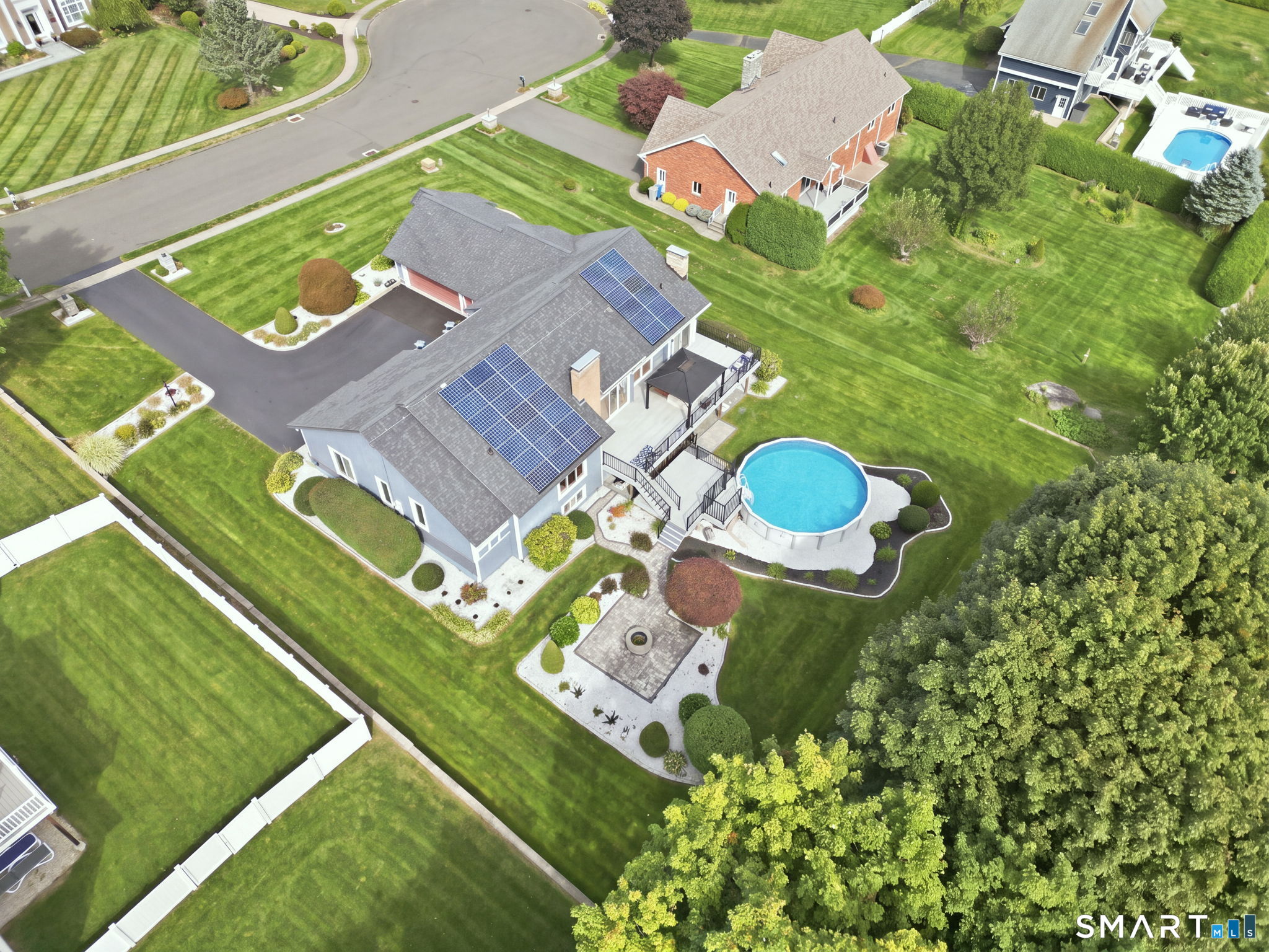 20 Knob Hill Lane Bristol CT 06010