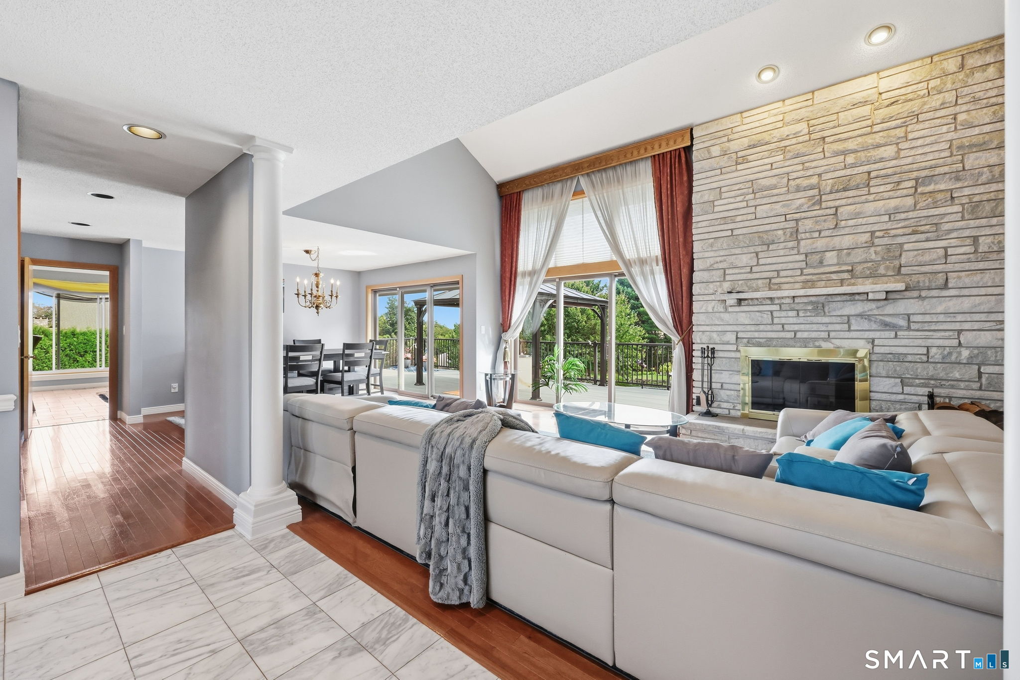 20 Knob Hill Lane Bristol CT 06010