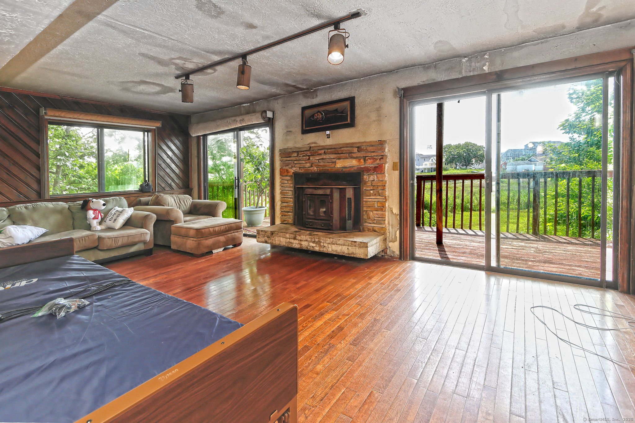 25 Summer Place Milford CT 06460