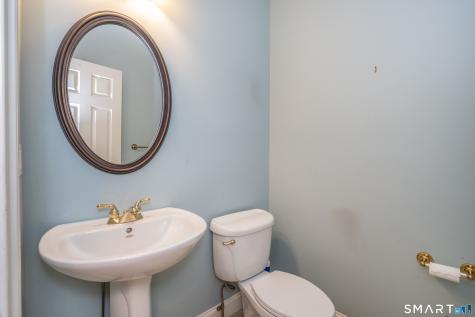 16 Hendrickson Lane Farmington CT 06085