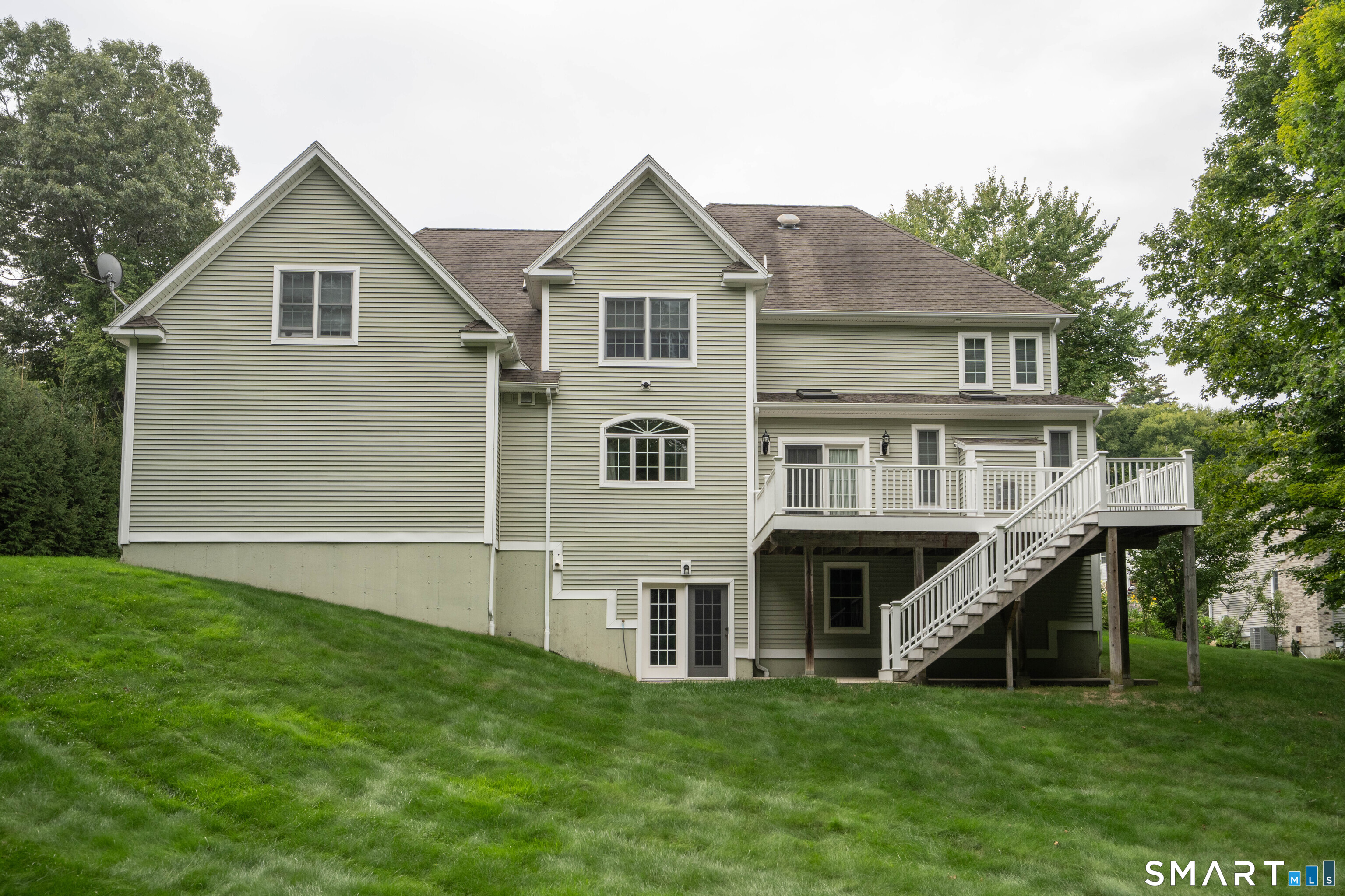 16 Hendrickson Lane Farmington CT 06085