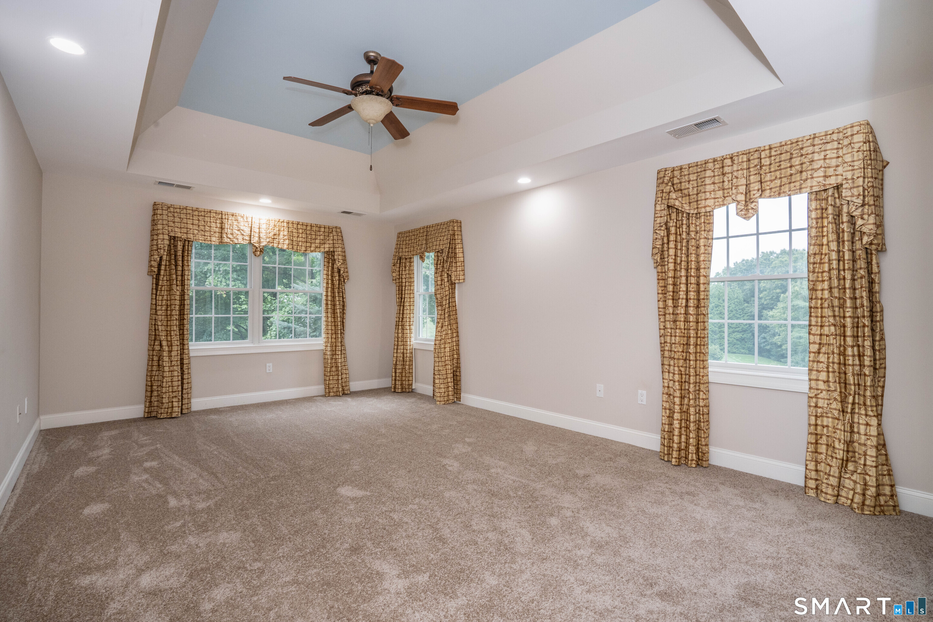 16 Hendrickson Lane Farmington CT 06085