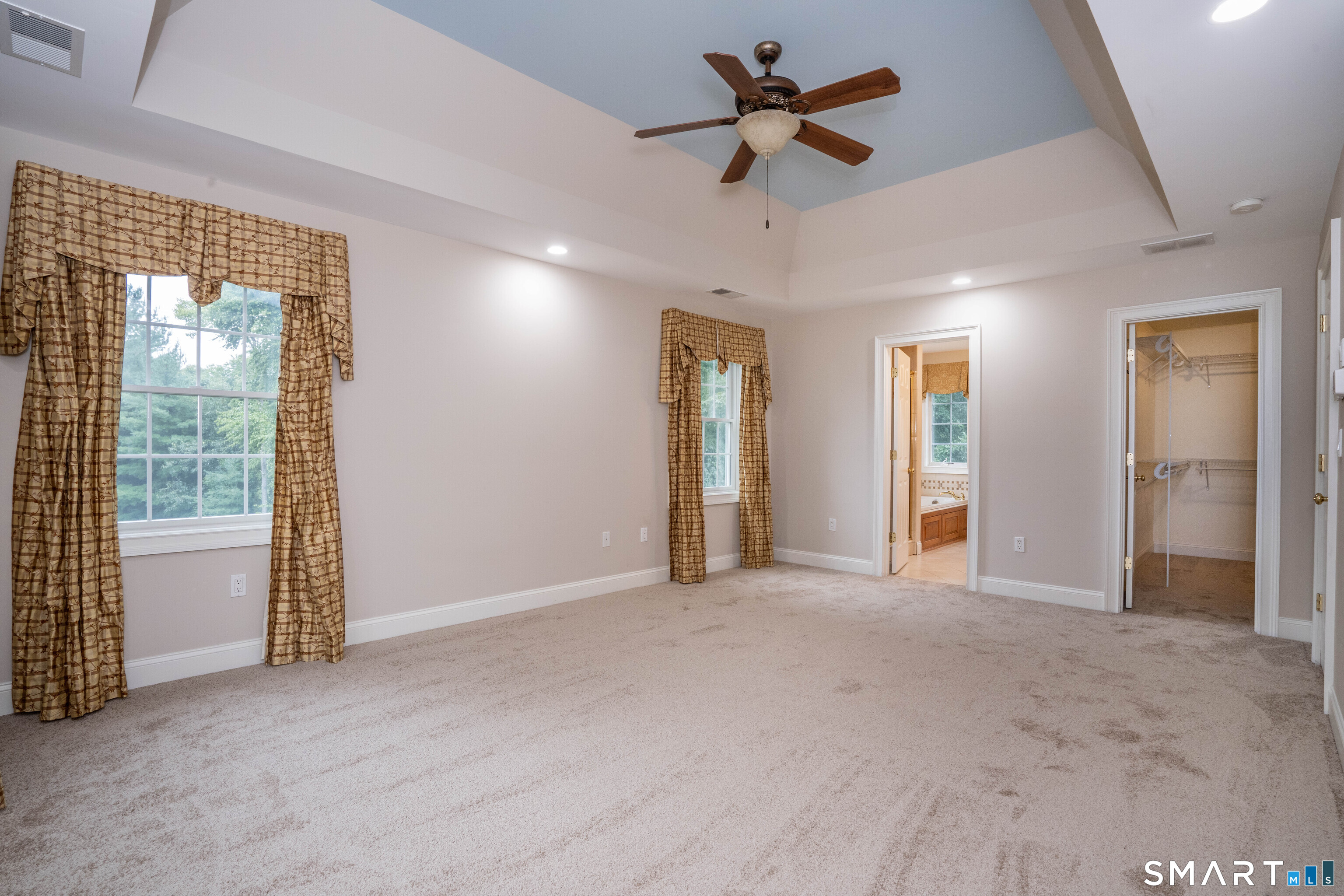 16 Hendrickson Lane Farmington CT 06085