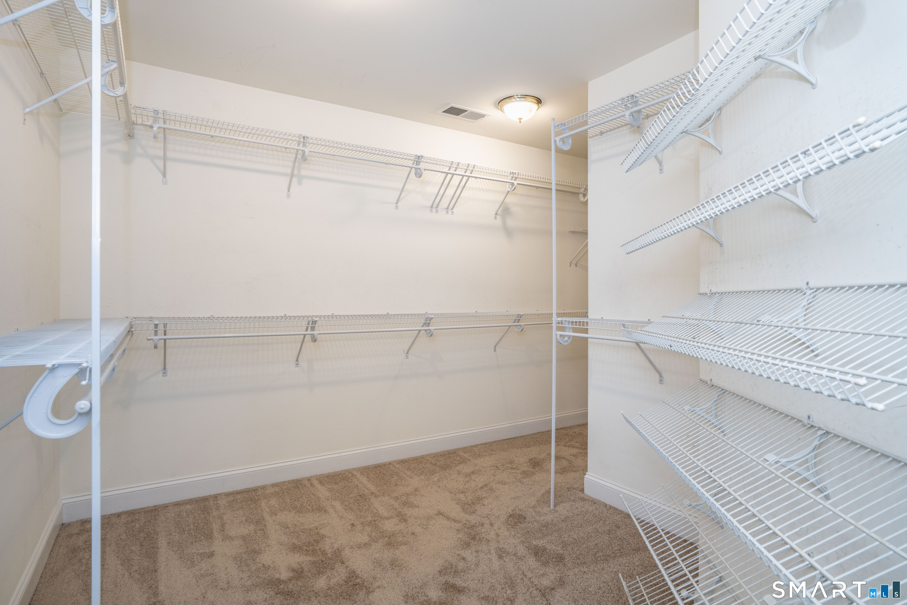 16 Hendrickson Lane Farmington CT 06085