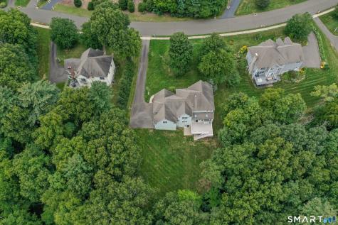 16 Hendrickson Lane Farmington CT 06085