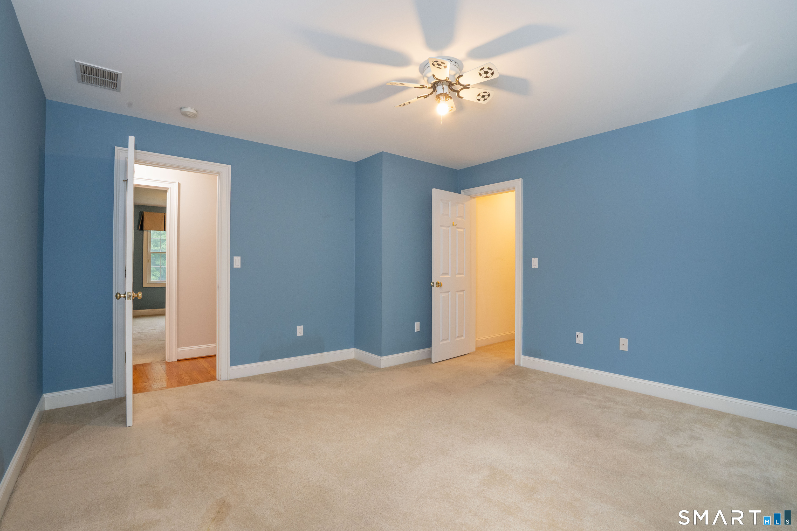 16 Hendrickson Lane Farmington CT 06085