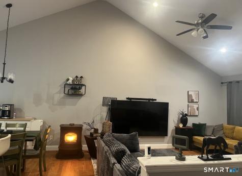 15 Stein Road Ellington CT 06029