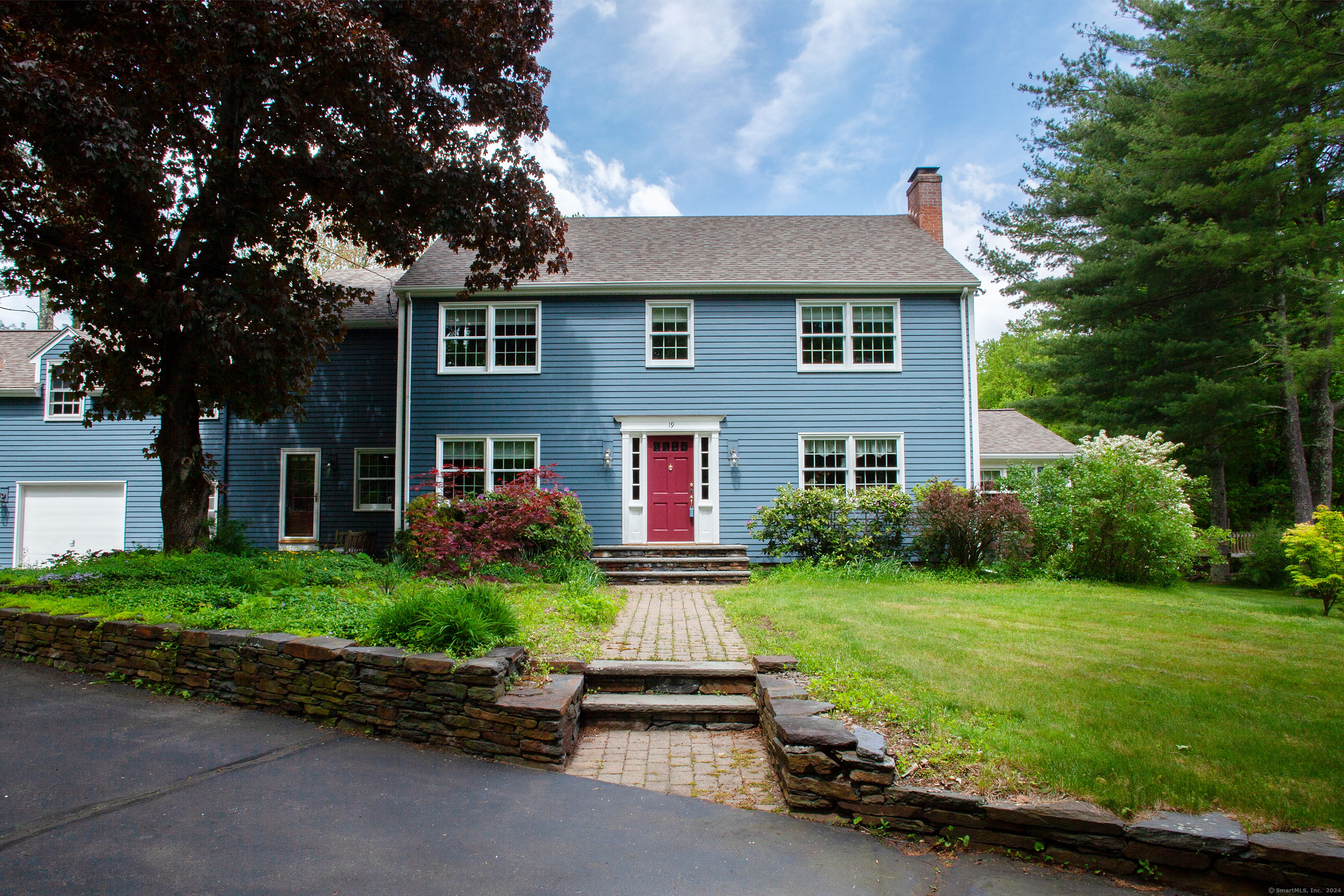 19 Brook Drive Simsbury CT 06070