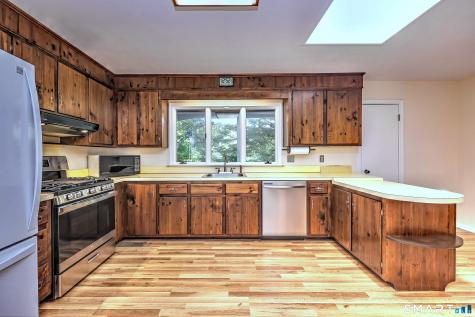12 Walker Road Woodbury CT 06798