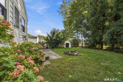 35 Holcomb Avenue Stamford CT 06906
