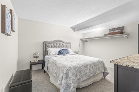 29 Primrose Lane Suffield CT 06078