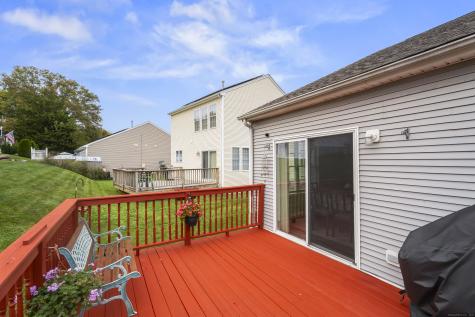 29 Primrose Lane Suffield CT 06078