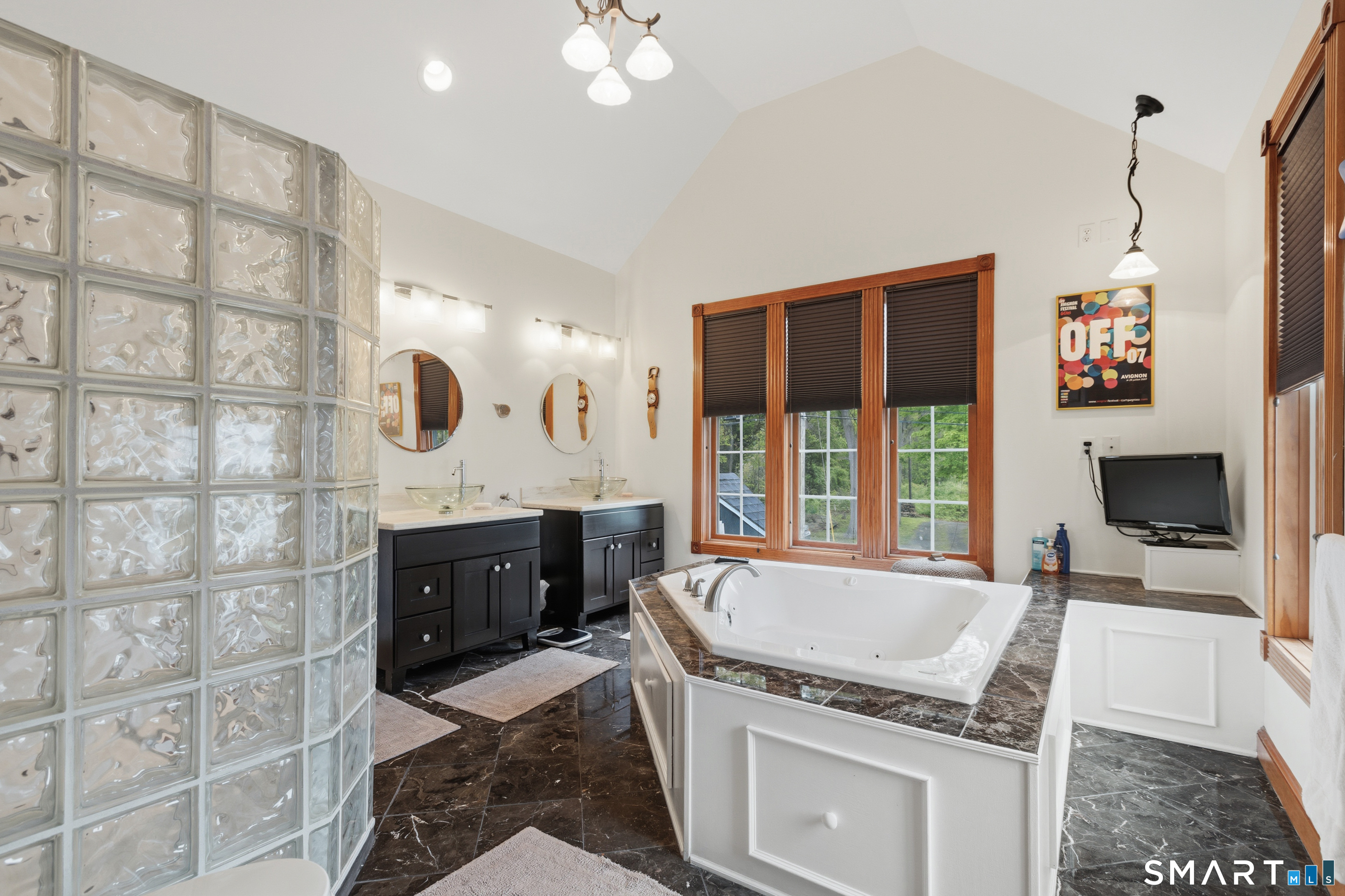 25 Brocketts Point Road Branford CT 06405