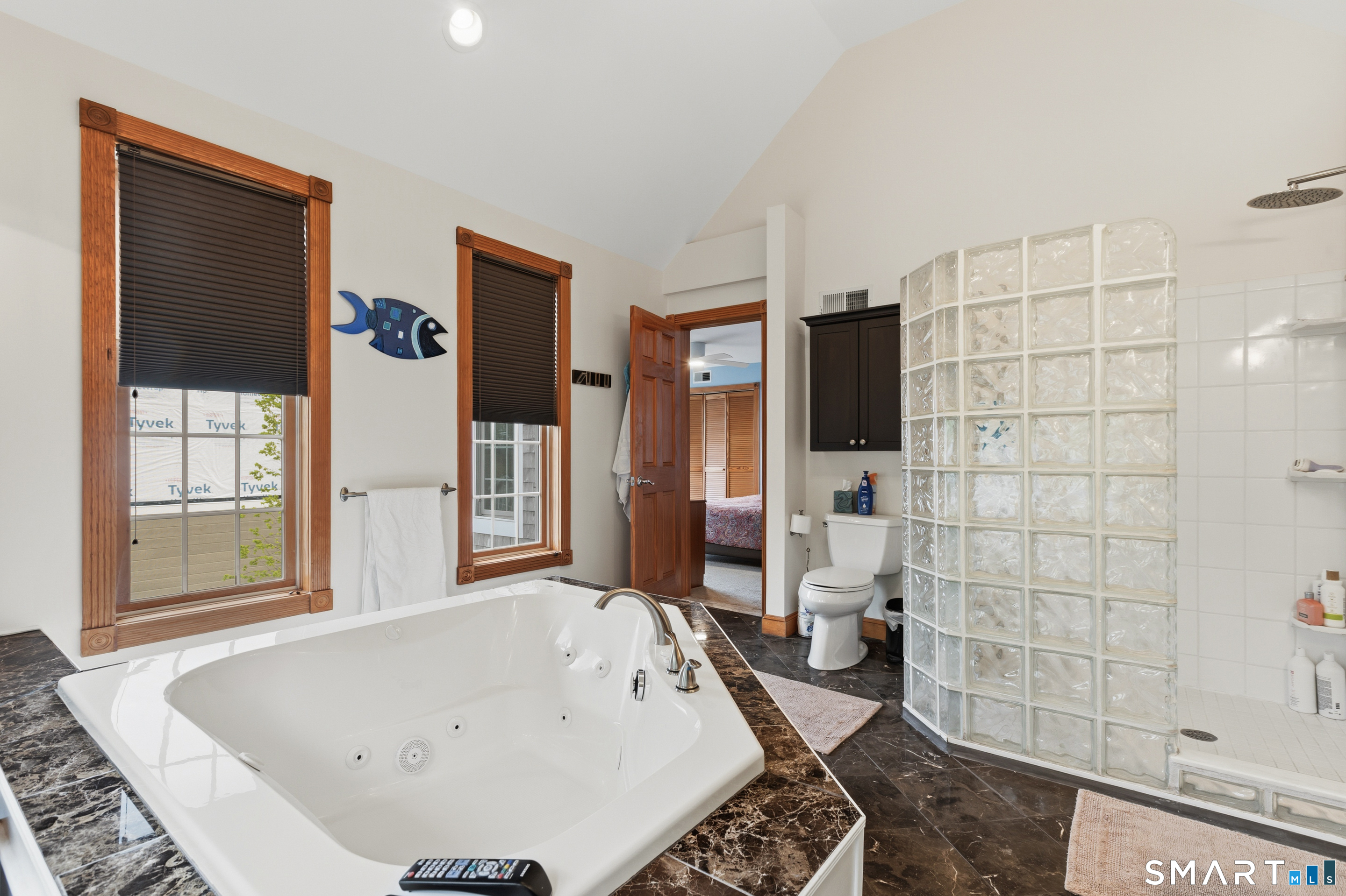 25 Brocketts Point Road Branford CT 06405