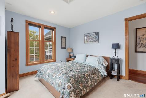 25 Brocketts Point Road Branford CT 06405