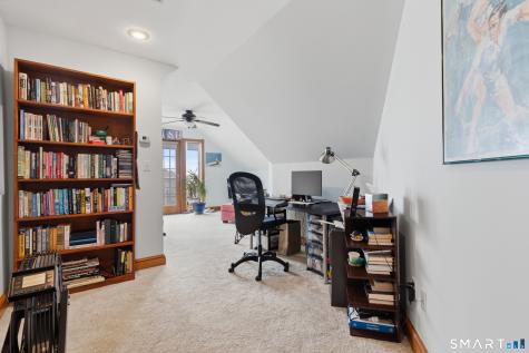 25 Brocketts Point Road Branford CT 06405