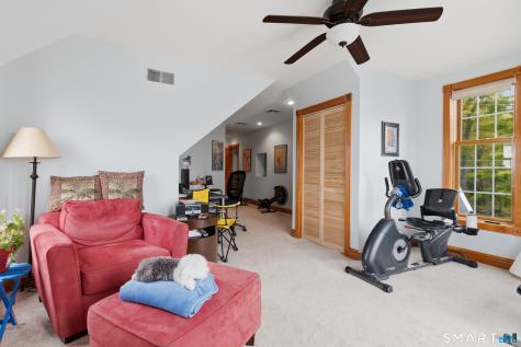 25 Brocketts Point Road Branford CT 06405