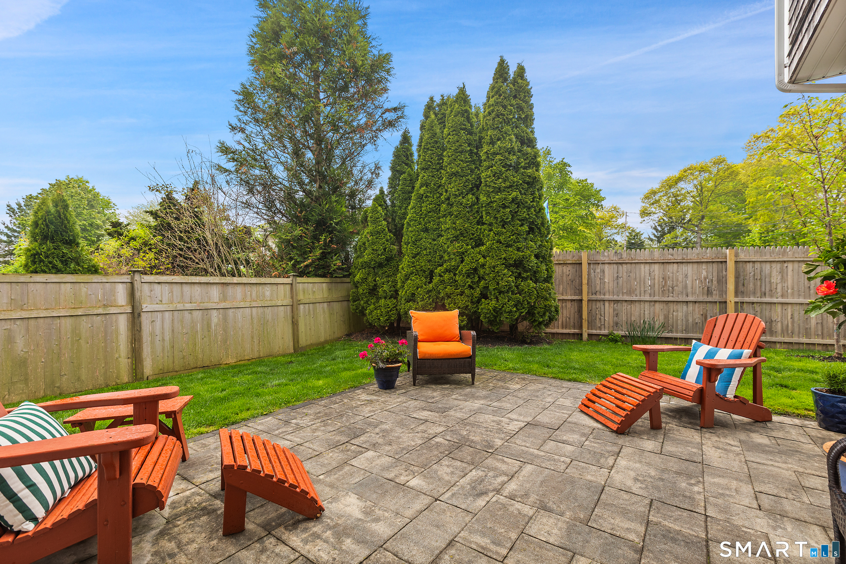 25 Brocketts Point Road Branford CT 06405