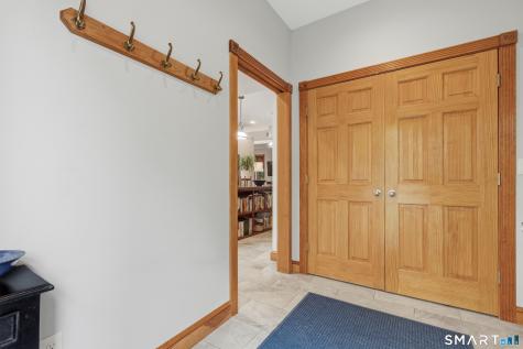 25 Brocketts Point Road Branford CT 06405