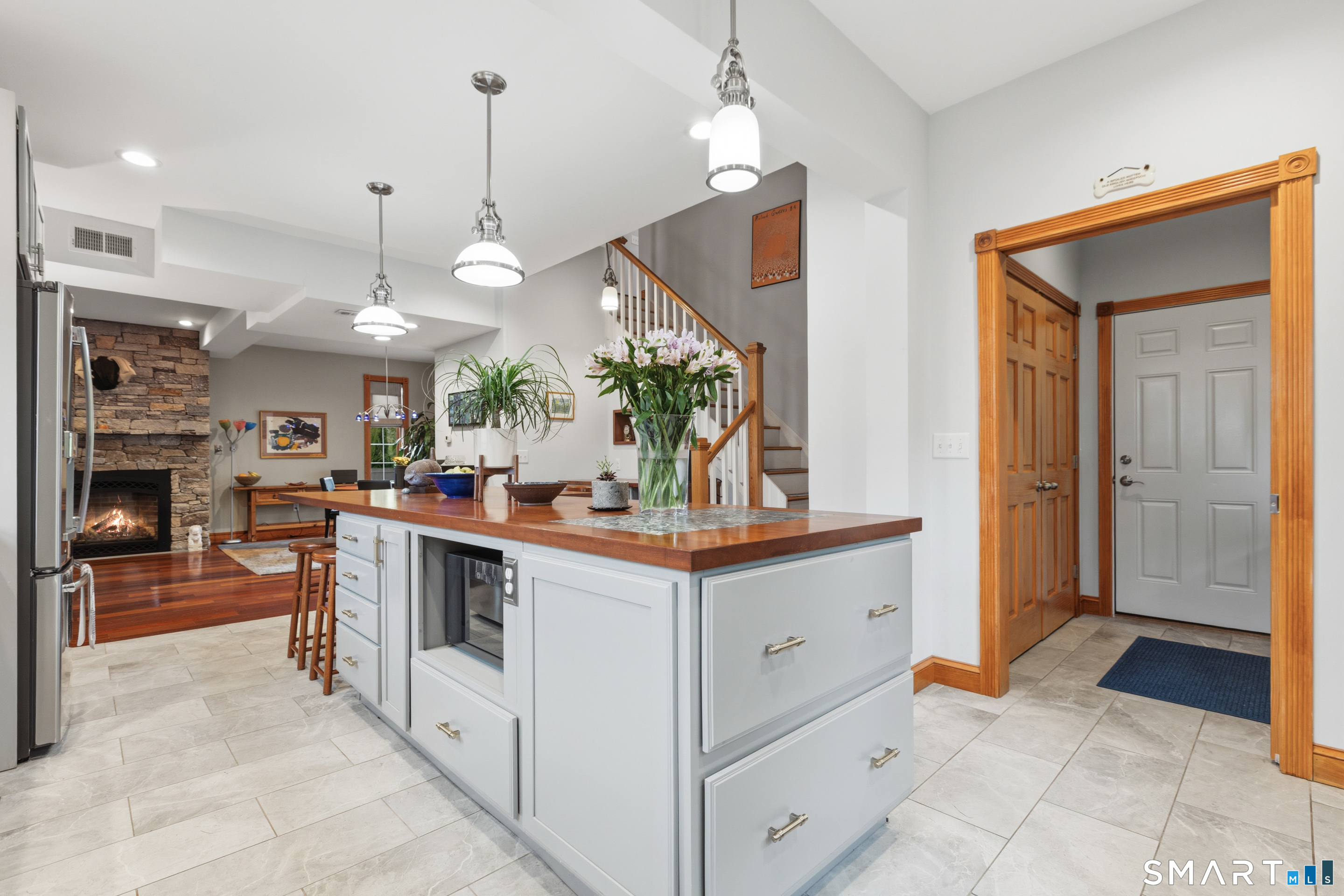25 Brocketts Point Road Branford CT 06405