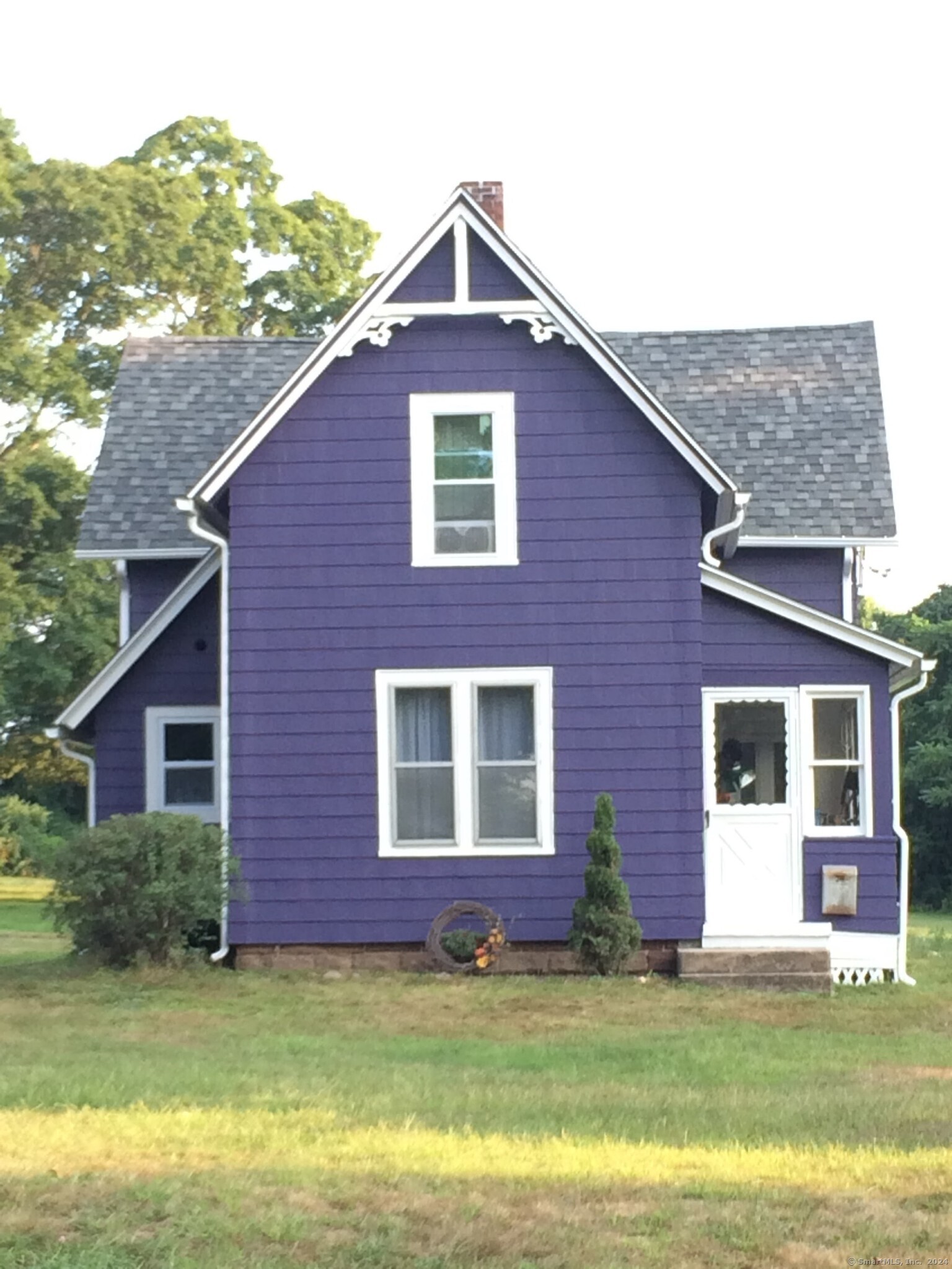 20 Edgerton Street East Hampton CT 06424