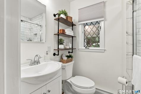 48 Maxine Road Bristol CT 06010