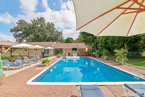 48 Maxine Road Bristol CT 06010