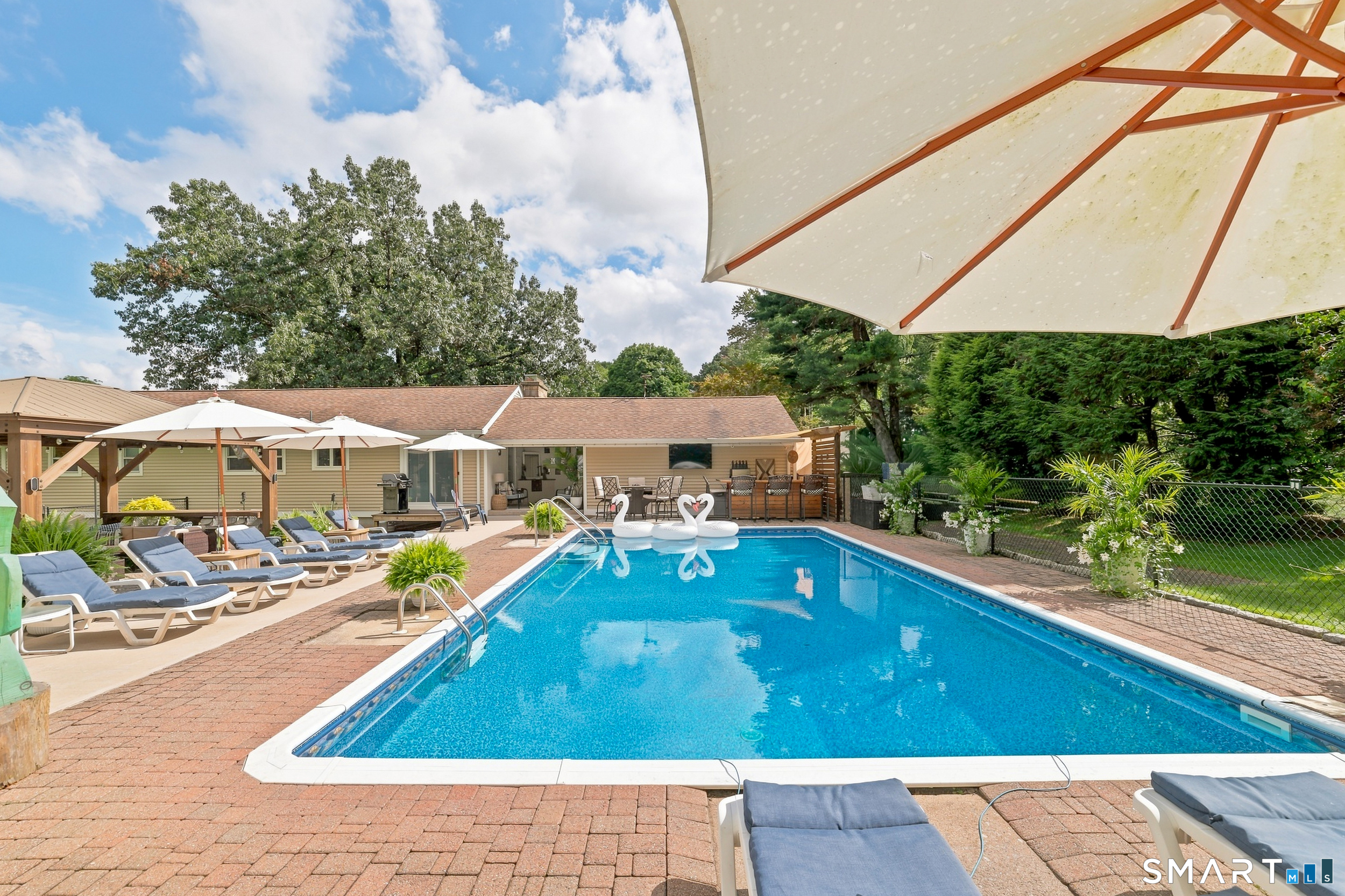 48 Maxine Road Bristol CT 06010