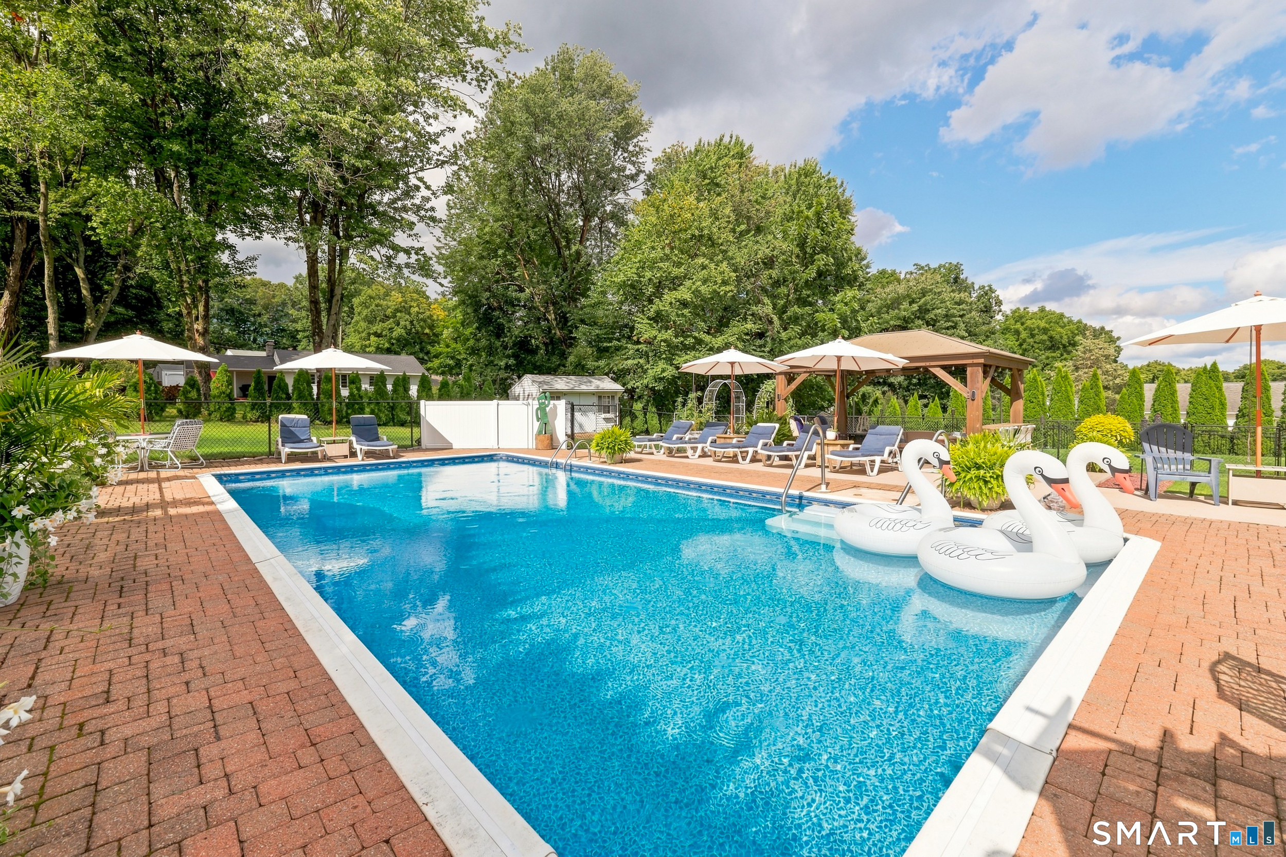 48 Maxine Road Bristol CT 06010