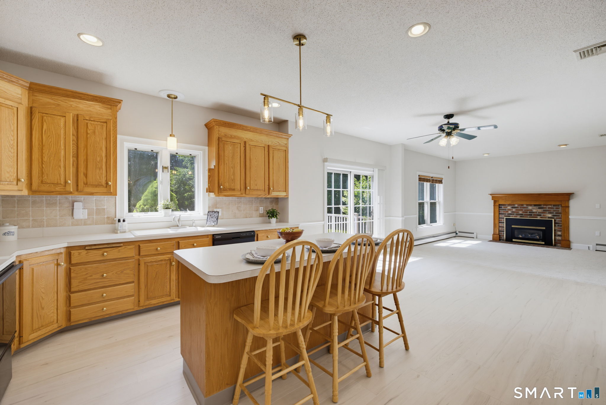 33 Deer Meadow Tolland CT 06084
