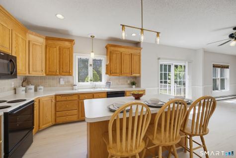 33 Deer Meadow Tolland CT 06084