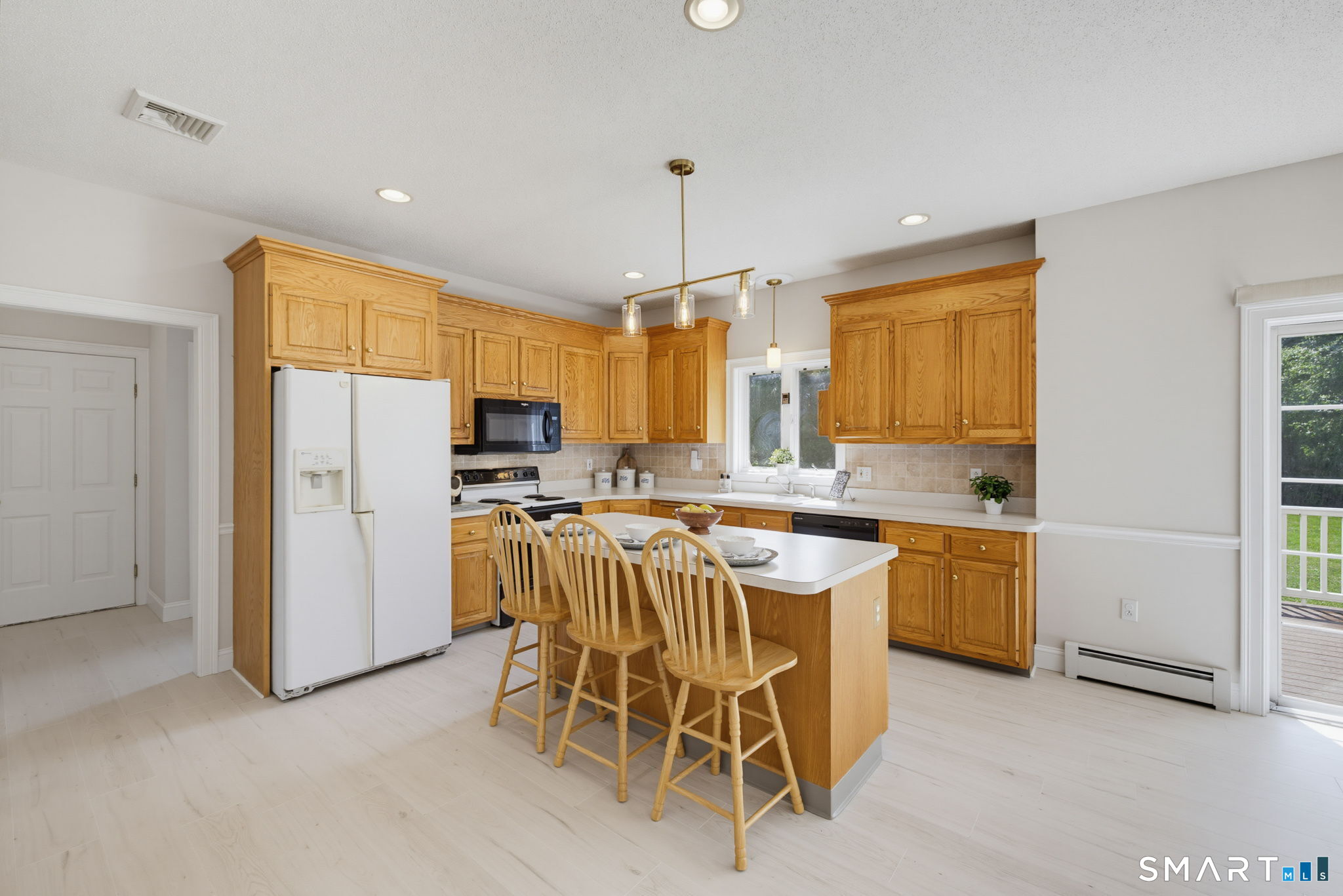 33 Deer Meadow Tolland CT 06084