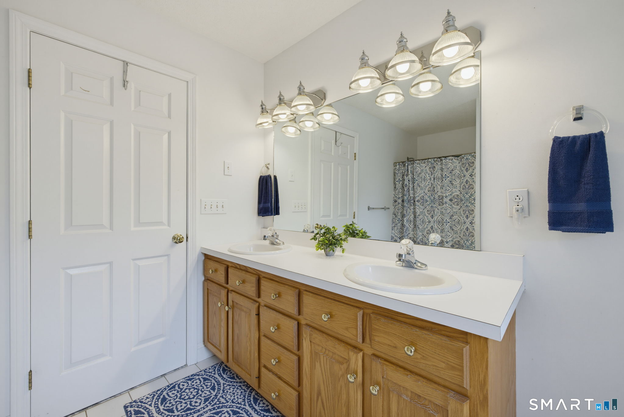 33 Deer Meadow Tolland CT 06084