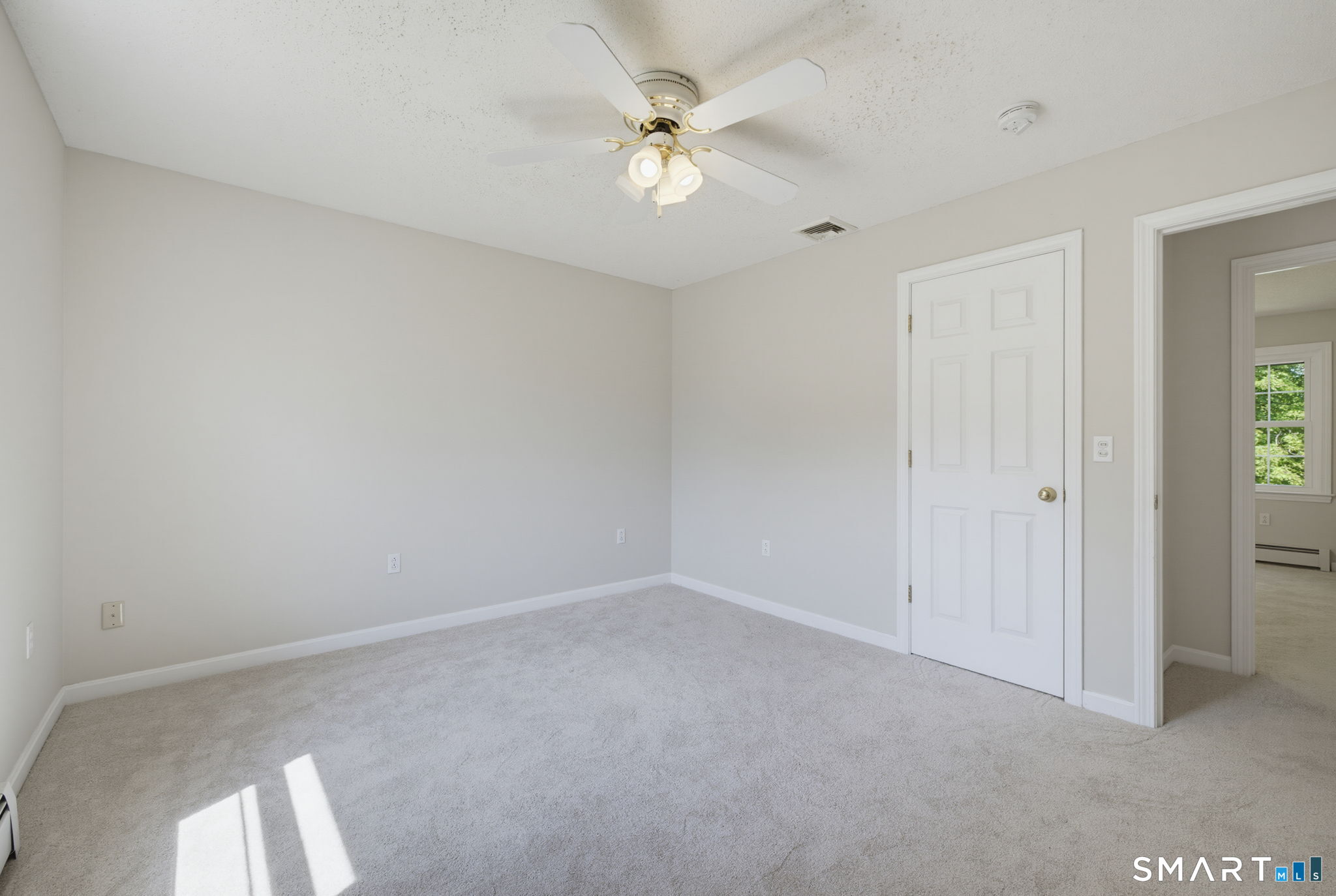 33 Deer Meadow Tolland CT 06084