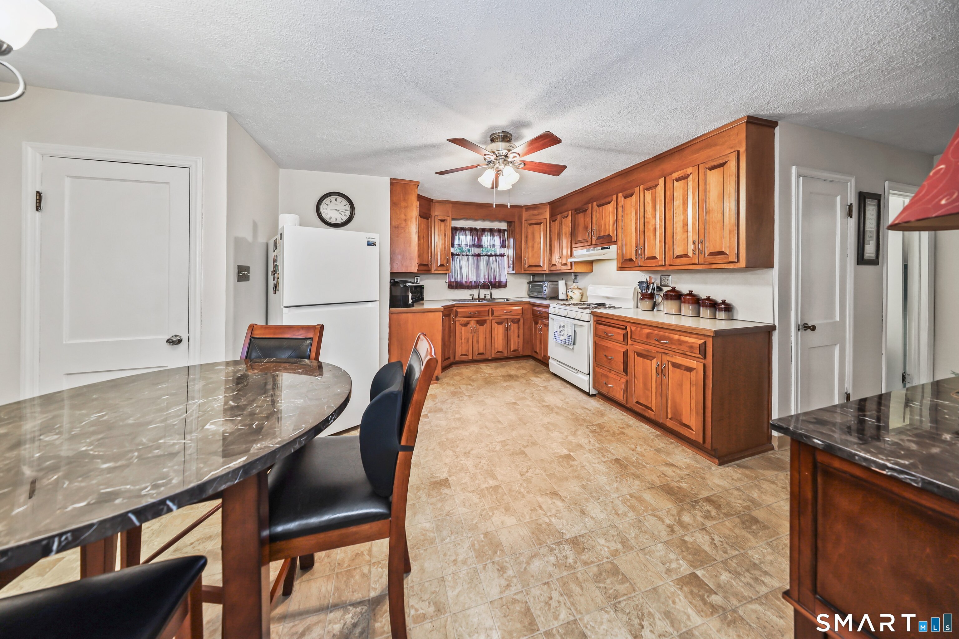 416 Tudor Street Waterbury CT 06704