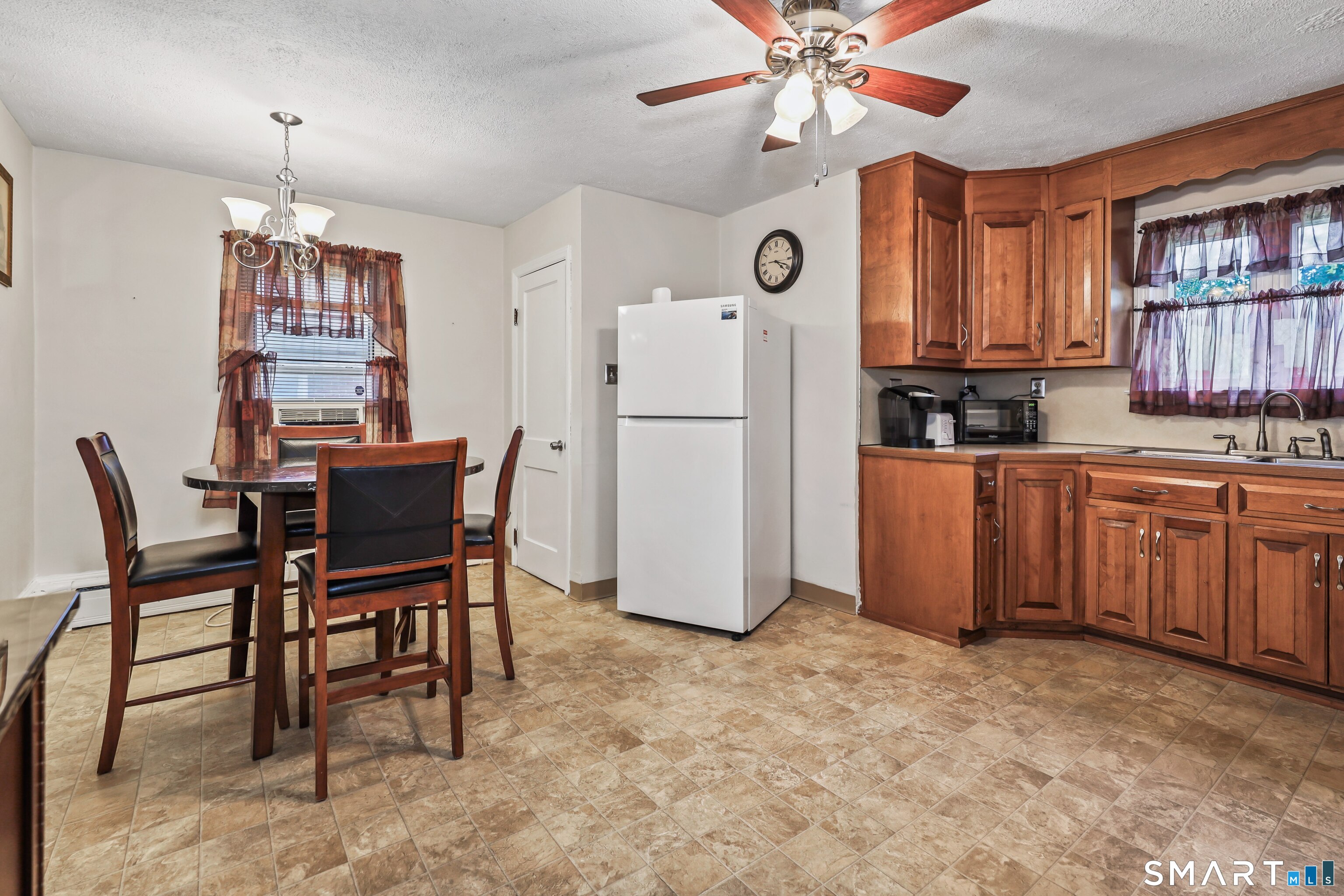 416 Tudor Street Waterbury CT 06704