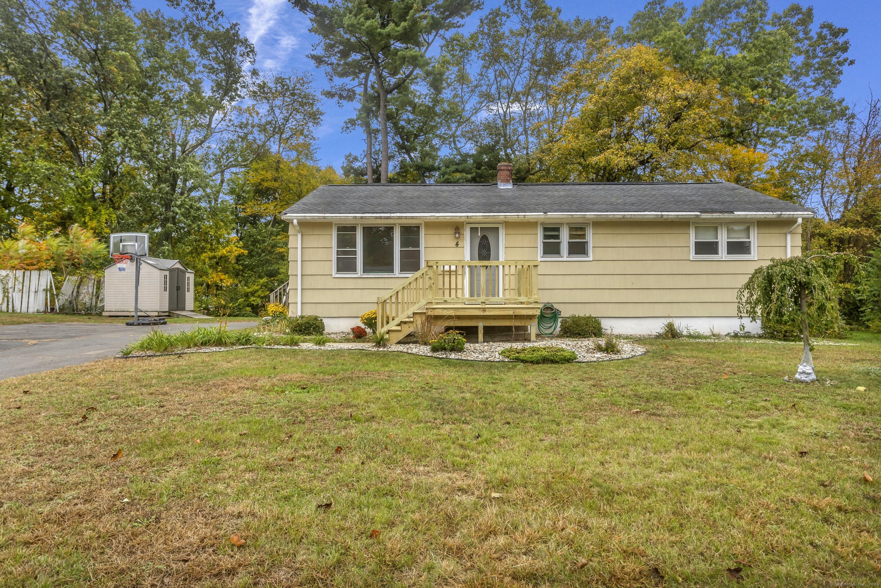 4 Marble Road Enfield CT 06082