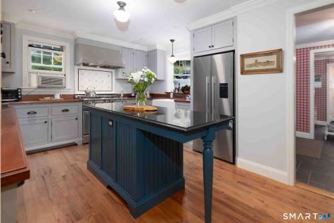 16 Barnes Hill Road Burlington CT 06013